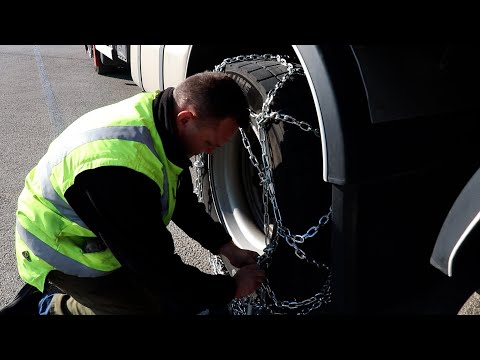 Hyper Tuto - Monter et Démonter des chaînes à neige