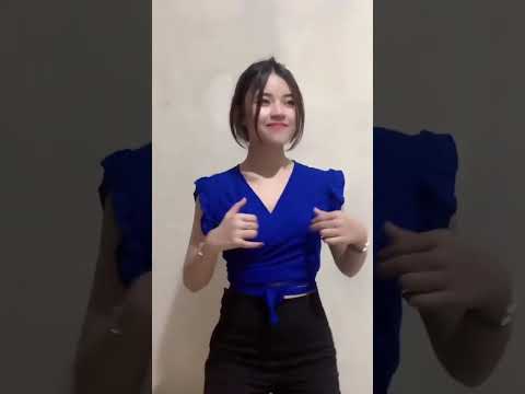 Tiktok cecan goyang hot🤤 @desiatmo part 1 #tiktok #jogedpargoy #tiktokhot #tiktokviral #goyangtiktok