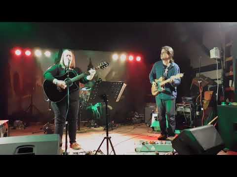 Fluffy Pie - Fluffy Pie (live in Tříč)