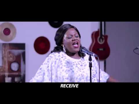 DE-OLA - GOD OF WONDERS (LIVE SESSION)