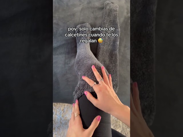 Vídeo relacionado con KSJEHW 4 Piezas Calcetines Hasta la Rodilla de Algodón para Mujer Calcetines Largos Calcetines Altos Muslo Mujer Cosplay Casual Color Sólido Talla única