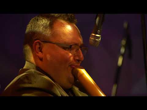 Amos Roach and Adrian Sherriff - Didgeridoo and Shakuhachi improvisation