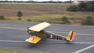 preview picture of video 'Curtiss Bomber Takes Flight at 2010 RCACF Big Bird Event'