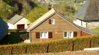preview picture of video 'Location vacances Auvergne, Cantal - Chalet La Gardette'