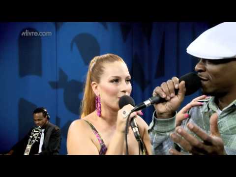 Dryca Ryzzo em "Frenesi", participação do Du Bronks,  no Estúdio Showlivre 2013