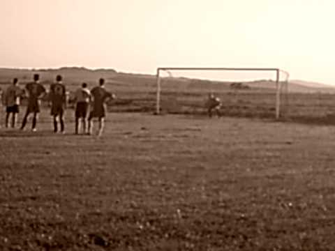 Mecz Skok Lgota W. - Piliczanka II Pilica ( 2 bramka Kaziroda).AVI