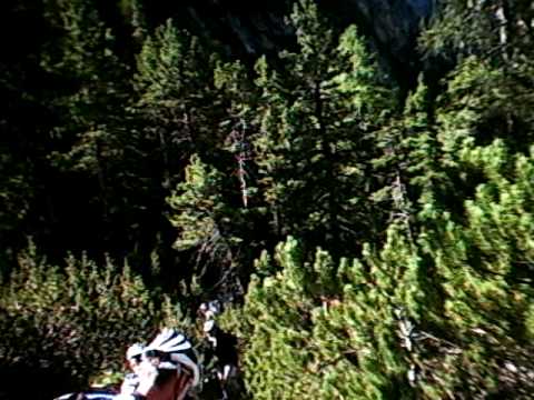 2010 AlpenX - Abfahrt technisch viel Verkehr teilgefahren.AVI