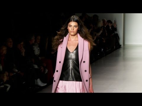 Marissa Webb Fall 2014 Backstage, Interviews & Runway | Videofashion