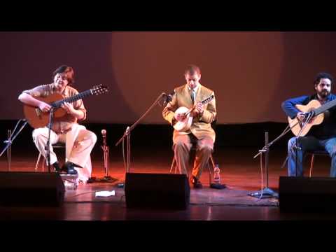 Yamandu Costa + Danilo Brito + Rogerio Caetano - "Meiga"