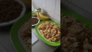 Cunto karis casriya ( fadiraad macan oo isku dhelitiran )