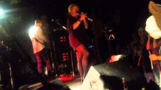 Wallis Bird - I Can be Your Man (live)