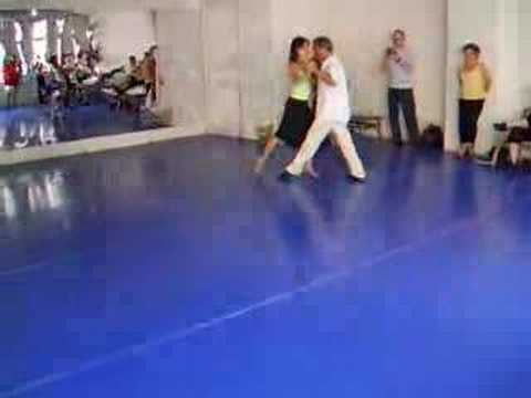  Osvaldo Zotto  and  Lorena Ermocida  are  dancing  to  the  tango  "  La Noche Que Te Fuiste  "