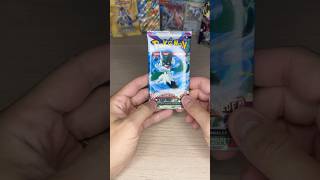 Hoy abrimos Evoluciones en Paldea buscando al Magikarp!