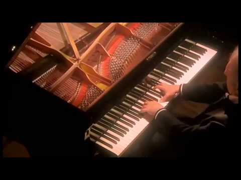 download lagu mp3 mp4 Patetica, download lagu Patetica gratis, unduh video klip Download Patetica Mp3 dan Mp4 Youtube Gratis