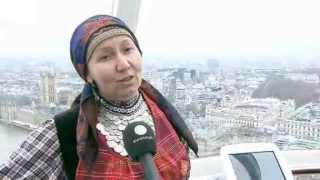 Singing Russian grannies bring spring spirit to London