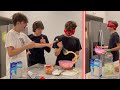 Matt bakes blindfolded!! - Sturniolo Triplets