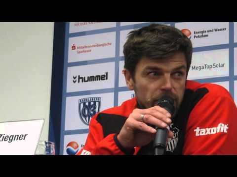 SV Babelsberg 03 - FSV Zwickau: FSV-Trainer Torsten Ziegener in der PK