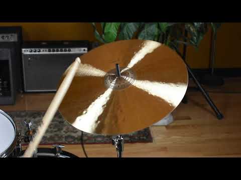 16" Paiste Signature Traditionals Thin Crash Cymbal 962g *Video* image 5