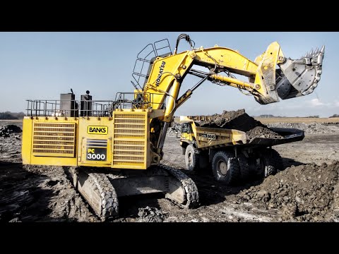 Biggest excavator in the UK #shorts