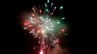 preview picture of video 'Fuegos Artificiales Nochevieja Cascon de la Nava 2014'