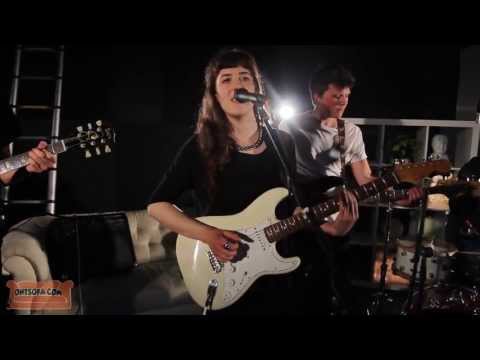 Emily & The Woods - Under Control (Original) - Ont' Sofa Prime Studios Sessions