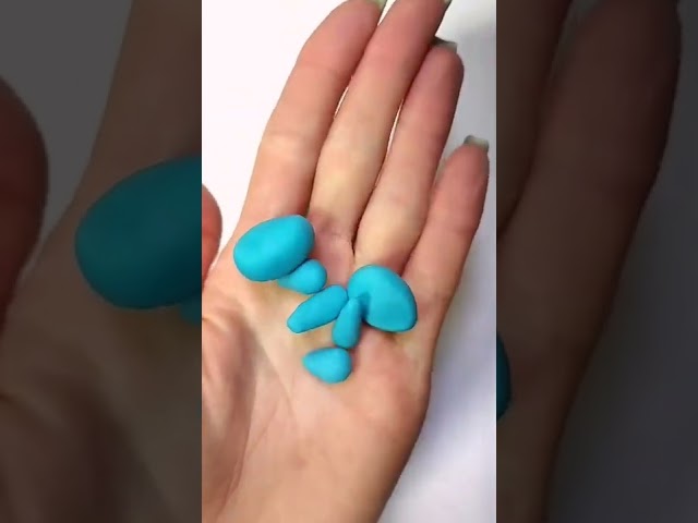 Vídeo relacionado con Disney Juego de 3 calcetines de Monsters Inc. para hombre | Diseño gráfico de lunares de Mike Wazowski y Sulley | Para uso diario en azul, negro y verde | Merchandising