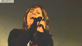 Kelly Clarkson - I'll be home for Christmas - A Night for Hope 2010