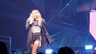 FLAT ON THE FLOOR CARRIE UNDERWOOD LIVE T-MOBILE CENTER KANSAS CITY MO 11-13-2022