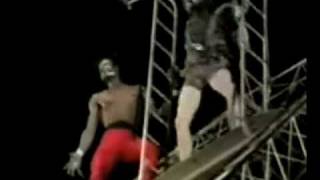 Thunderdogs/Trapéze Volant, 'Metal Clown' Cirque Archaos