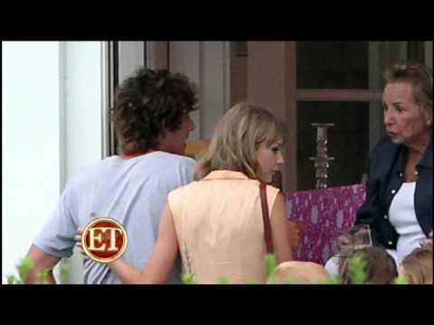 download lagu mp3 mp4 Taylor Swift Kennedy, download lagu Taylor Swift Kennedy gratis, unduh video klip Taylor Swift Kennedy