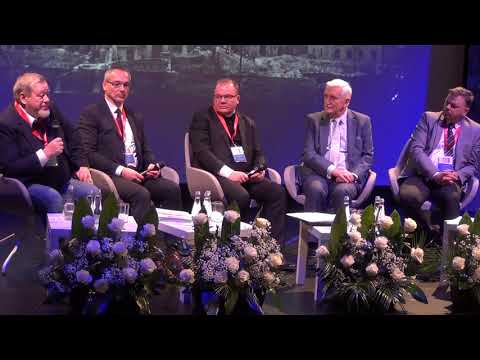 DYSKUSJA O MORALNOŚCI NA KONGRESIE 8 BŁOGOSŁAWIONYCH MĘCZENNIKÓW  W GDAŃSKU