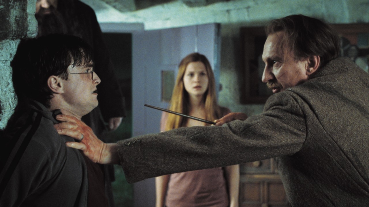 Harry Escapes to The Burrow | Full Scene | Harry Potter and the Deathly Hallows: Part 1