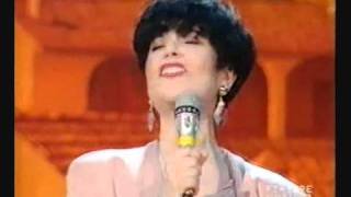Mia Martini  Gli uomini non cambiano (col bis) (video 1992)