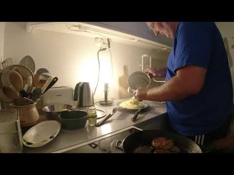 MongoTV_3565 - Danish Vlog - Min Aftensmad - Del 1 - Krebinetter - Bjerg Kartoffelmos - Brun Sovs