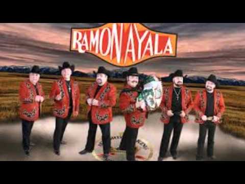Ramon Ayala y sus Bravos del norte como el topo