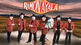 Ramon Ayala y sus Bravos del norte como el topo