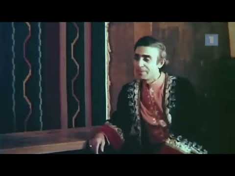 Raffi Hovhannisyan - Ashkharhums imn dun is