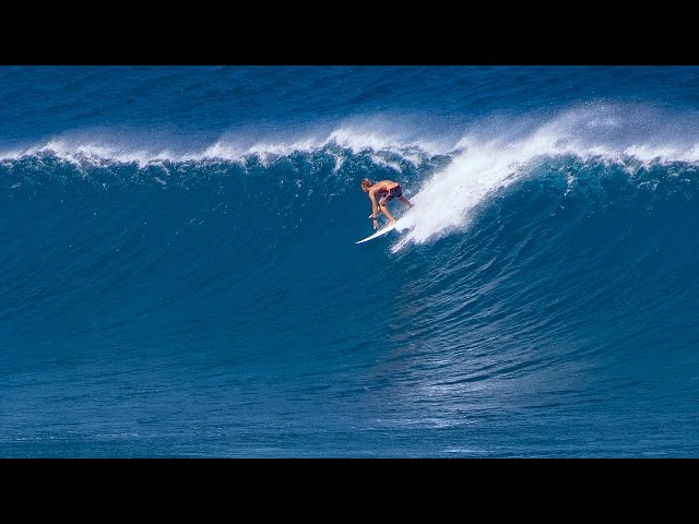 Winter Swell Surfing 01/23/2015 at Ho'okipa Maui, Hawaii Copyright 2015 Maui J & M Photography