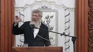 הרב צבי קוסטינר | שיחת פתיחה לזמן חורף תשפ"ו (ישיבת אפיקי דעת שדרות) - התמונה מוצגת ישירות מתוך אתר האינטרנט יוטיוב. זכויות היוצרים בתמונה שייכות ליוצרה. קישור קרדיט למקור התוכן נמצא בתוך דף הסרטון