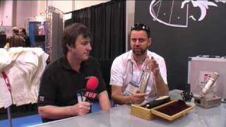 Video thumbnail for SE Electronic RNR1 Microphone - NAMM 2009 by Sound On Sound magazine