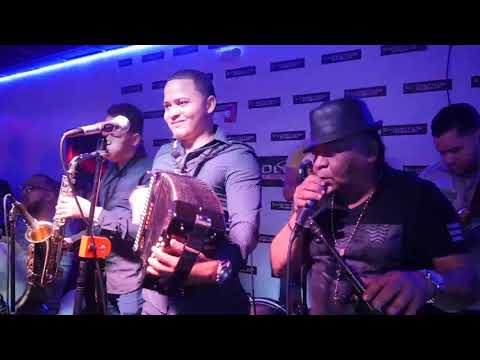 Narciso El Pavarotti (Party Completo)