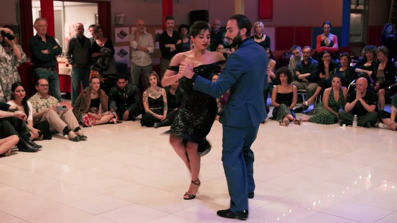 Gianpiero Galdi & Lorena Tarantino dance Vals- Miguel Caló - Sueña