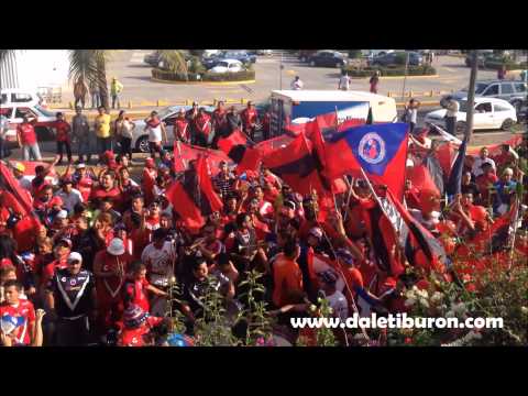 "Tiburones Rojos 1-2 Pachuca // Caravana desde el hotel de concentración" Barra: Guardia Roja &bull; Club: Tiburones Rojos de Veracruz