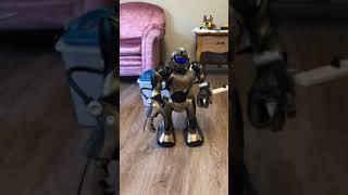 Download lagu Rewired Bronze Robosapien V2 With New Batteries mp3