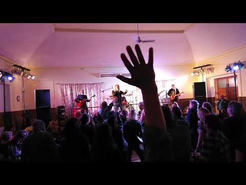 Rotor - Skupina ROTOR - Osobní vlak na Benešov. Restaurace U Nádraží Sud