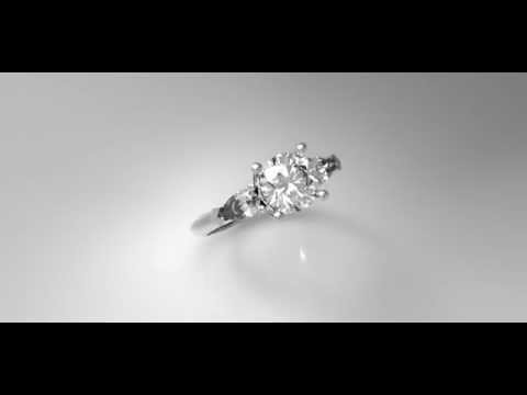 DIAMOND TRILOGY RING -R175-