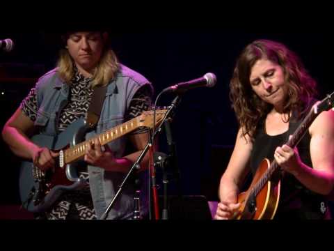 Mirah - Fleetfoot Ghost (eTown webisode #1101)