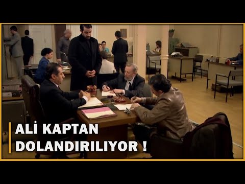 Caroline ve Ekber, Ali Kaptanı Dolandırıyor! - Öyle Bir Geçer Zaman Ki 23.Bölüm