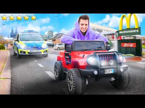 Mit MINI AUTOS vor POLIZEI fliehen!?