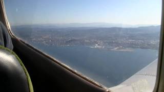 preview picture of video 'Vuelo Santiago - Vigo - Santiago (LEST-LEVX-LEST). 13 diciembre 2009.'